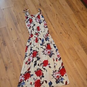 Floral Sleeveless Maxi Dress - Red and White